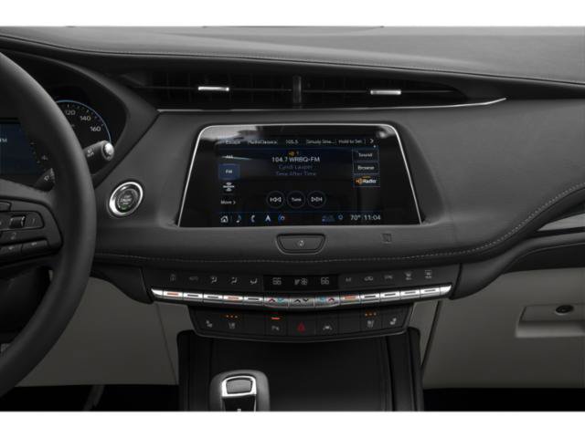 Used 2022 Cadillac XT4 Luxury w/ Cold Weather Package FWD image 13