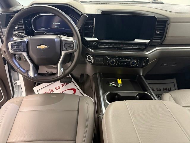 Used 2025 Chevrolet Silverado 2500 LTZ w/ LTZ Premium Package AWD/4WD image 14