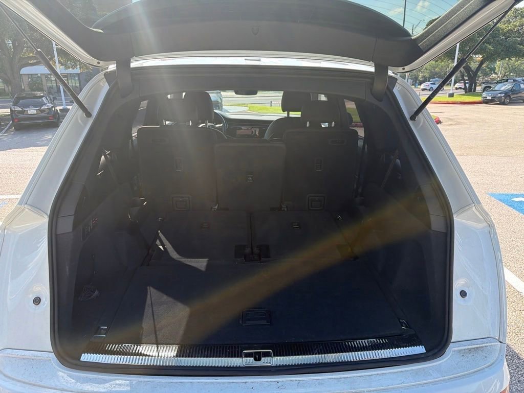 Used 2021 Audi Q7 3.0T Prestige AWD/4WD image 8