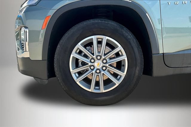Used 2023 Chevrolet Traverse LT FWD image 34