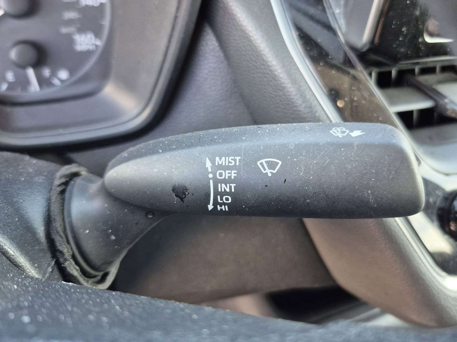 Certified 2024 Toyota Corolla LE image 31