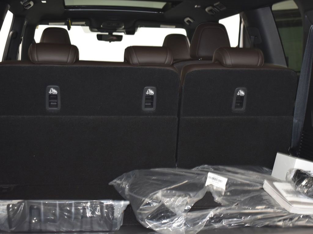 New 2026 Nissan Armada Platinum image 22