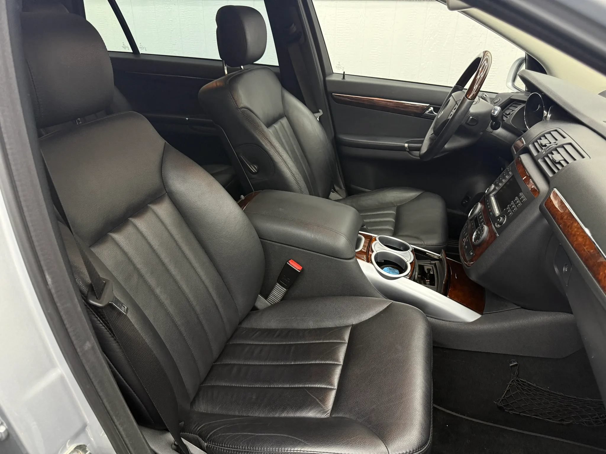 Used 2008 Mercedes-Benz R 320 CDI 4MATIC image 6