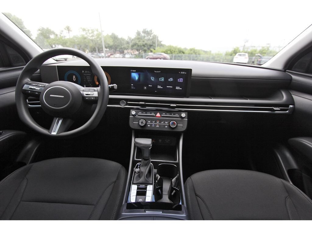 Certified 2026 Hyundai Tucson SE FWD image 10