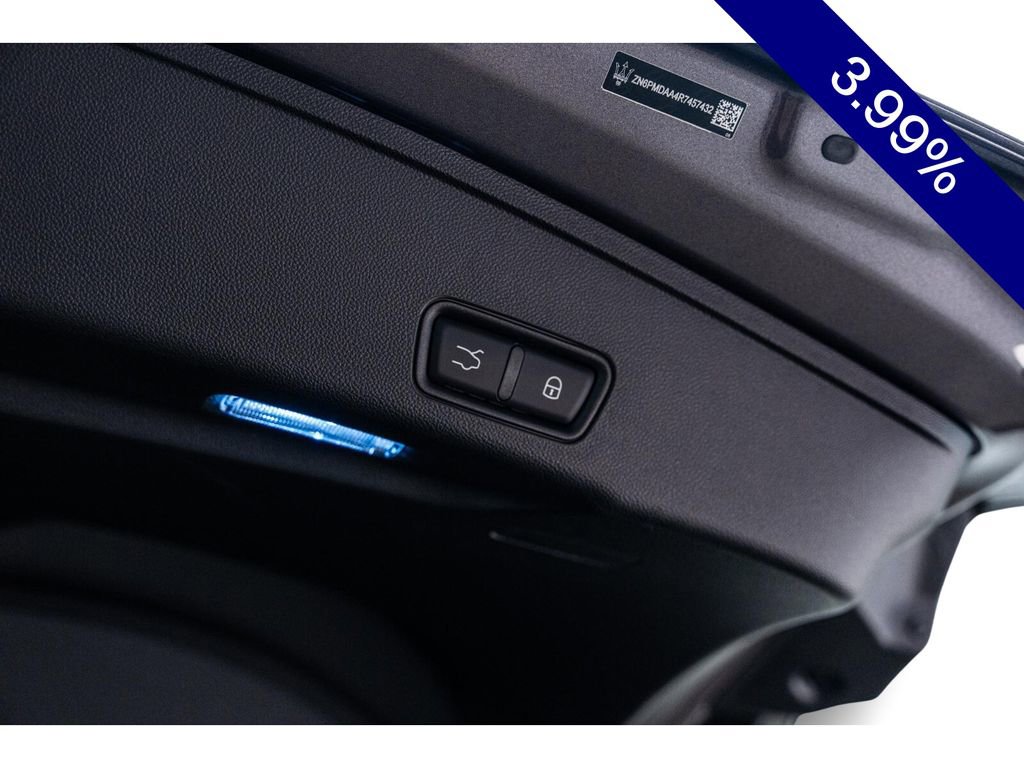 Used 2024 Maserati Grecale GT image 13