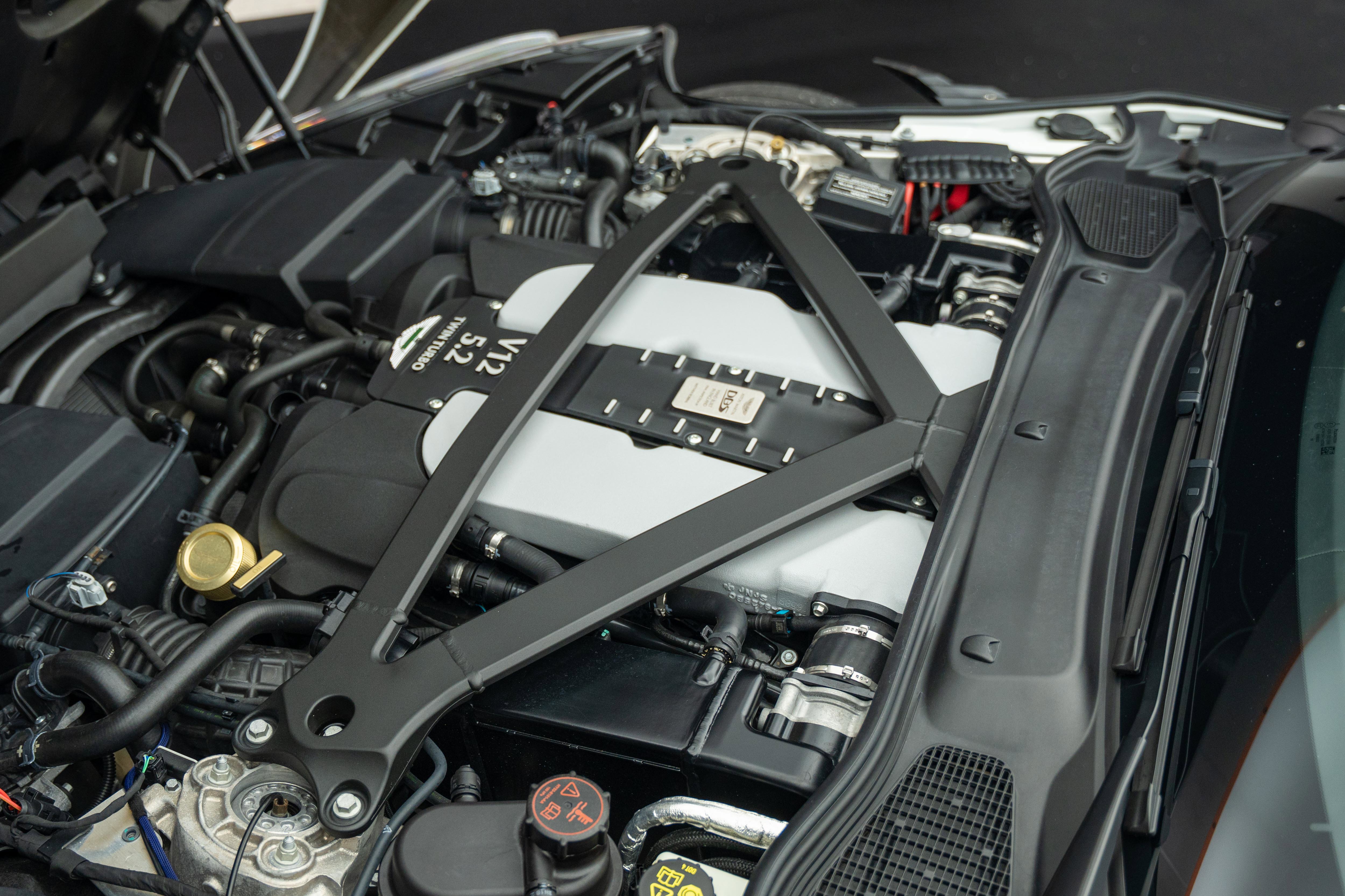 Used 2019 Aston Martin DBS Superleggera RWD image 33