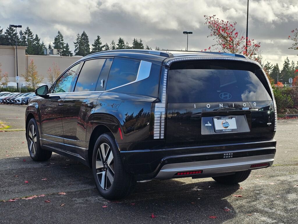 New 2026 Hyundai Ioniq 9 SEL image 5