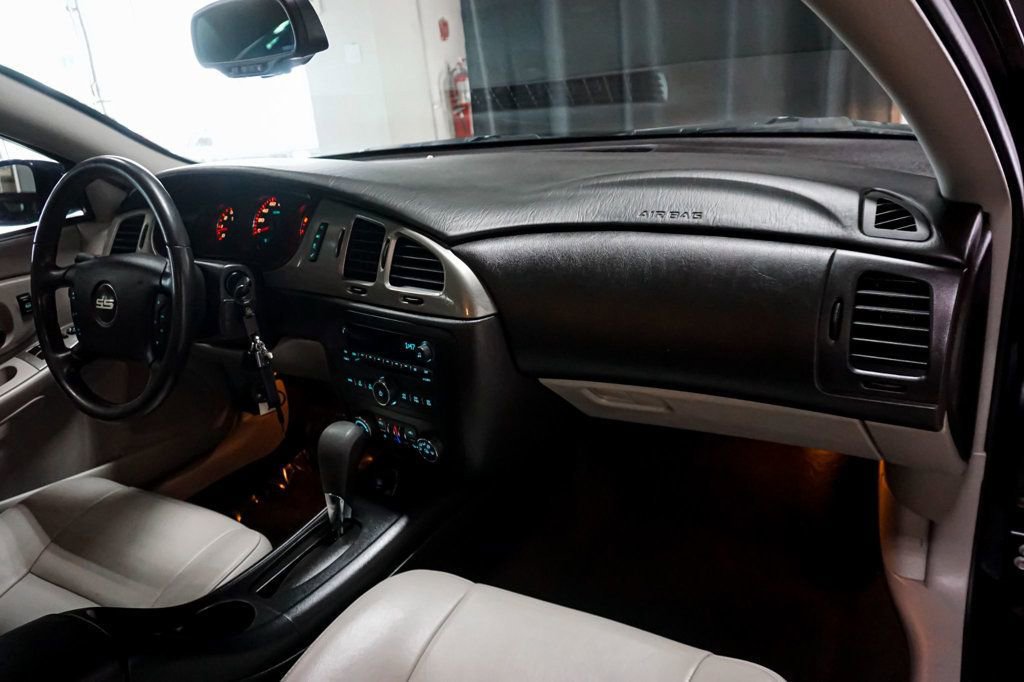 Used 2006 Chevrolet Monte Carlo SS w/ Convenience Package FWD image 31