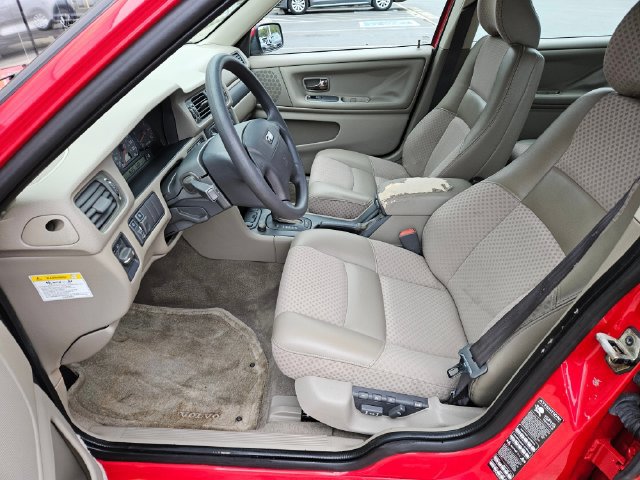 Used 1999 Volvo V70 AWD image 15