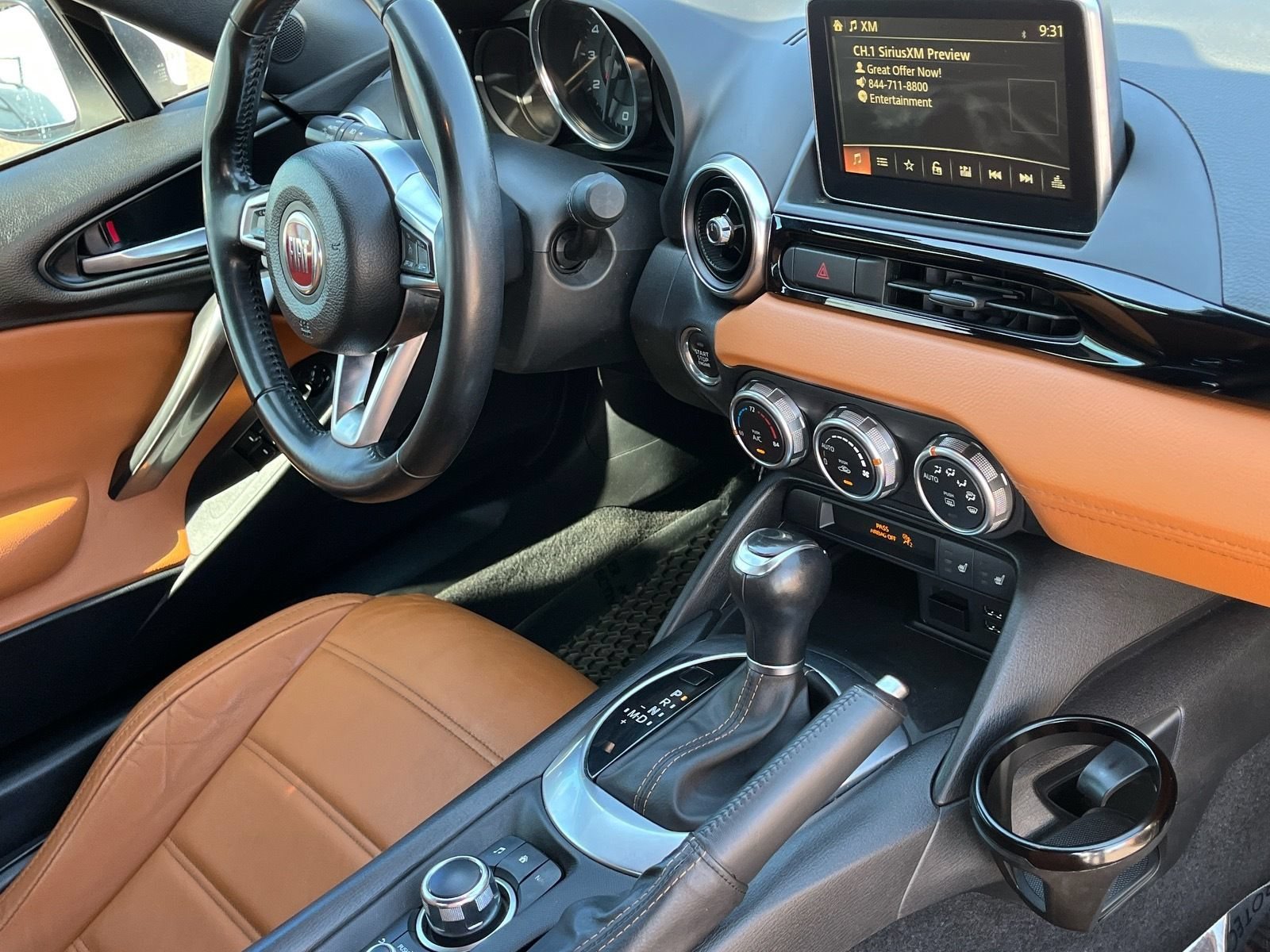 Used 2017 FIAT 124 Spider Lusso RWD image 9