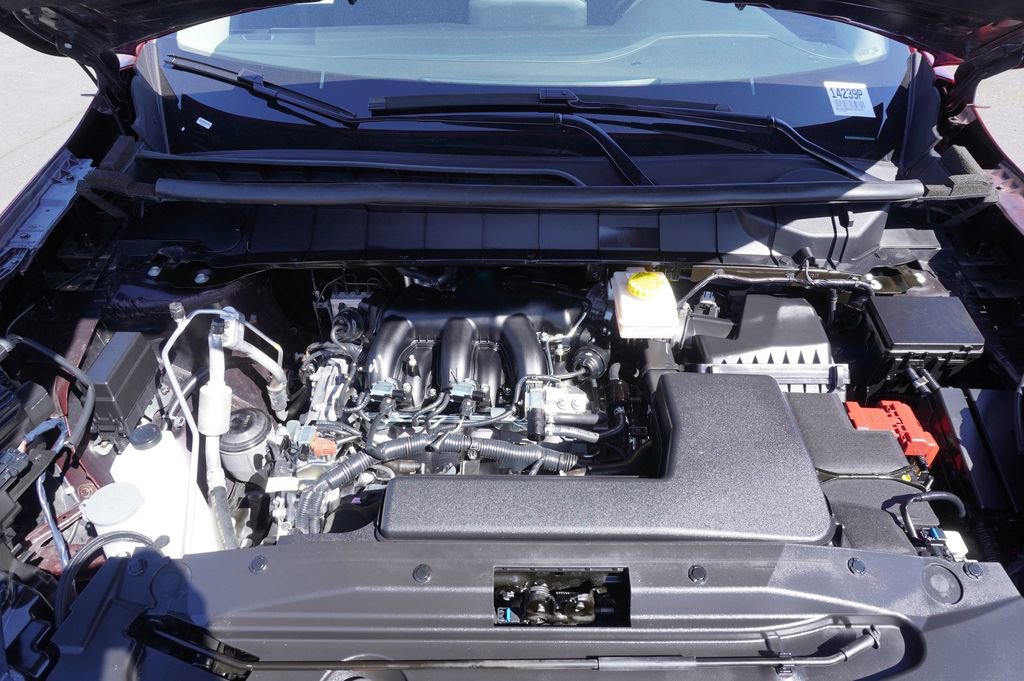 Certified 2025 Nissan Pathfinder SV FWD image 7