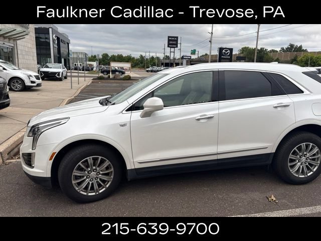 Used 2019 Cadillac XT5 Luxury AWD/4WD image 2