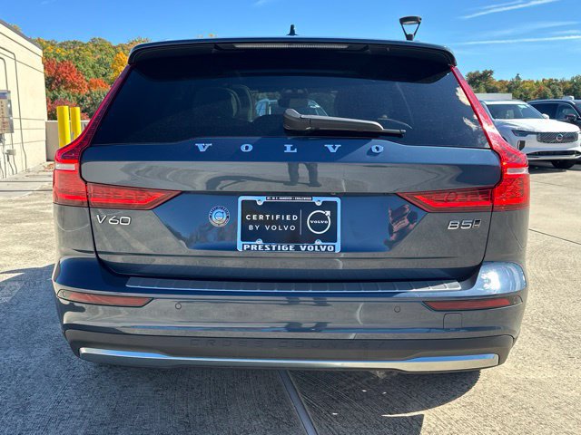 Certified 2024 Volvo V60 B5 Cross Country Ultimate w/ Protection Package Premier AWD/4WD image 7