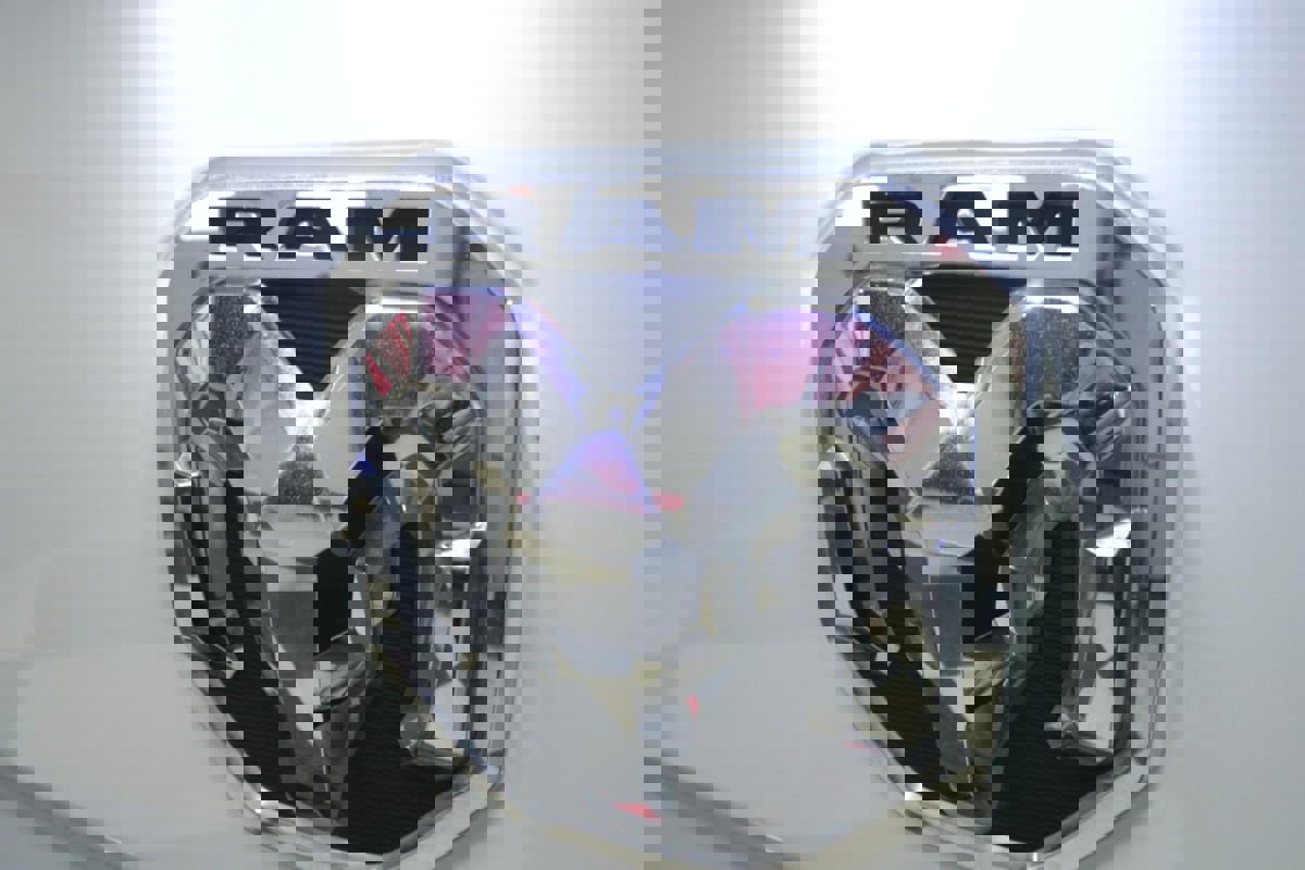 Used 2024 RAM 3500 Tradesman w/ Chrome Appearance Group image 25