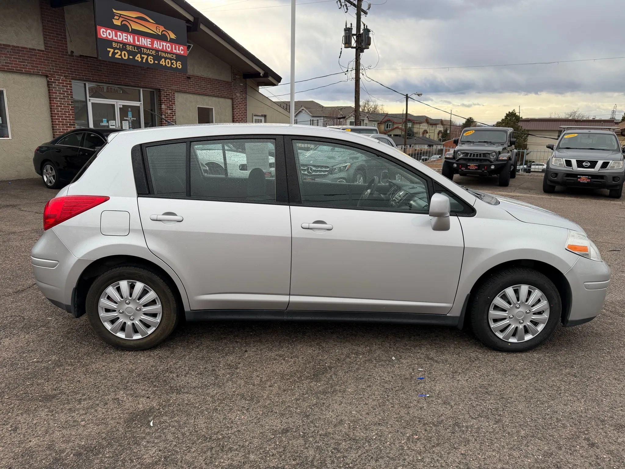 Used 2011 Nissan Versa 1.8 S w/ PWR Plus Pkg FWD image 9