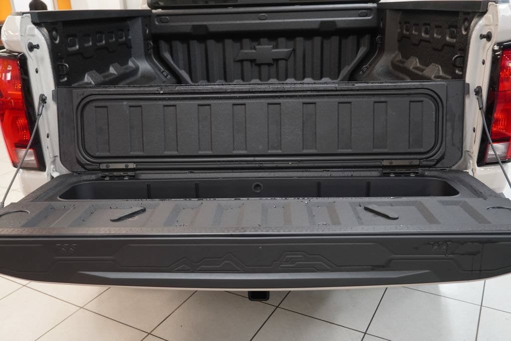New 2026 Chevrolet Colorado ZR2 w/ Technology Package AWD/4WD image 10