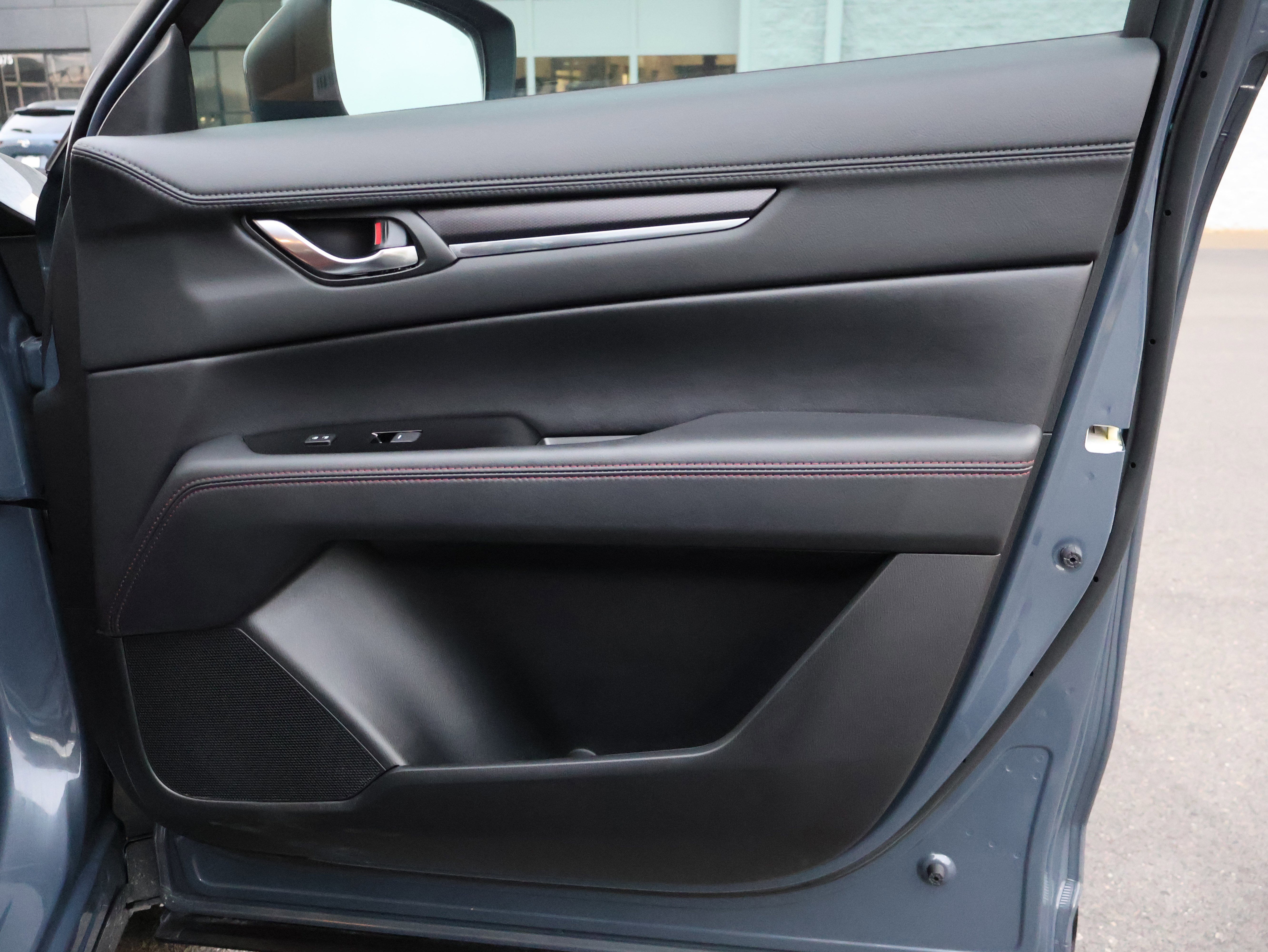 Certified 2023 MAZDA CX-5 Carbon Edition image 9