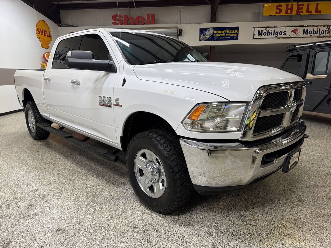 Used 2018 RAM 2500 SLT AWD/4WD image 11