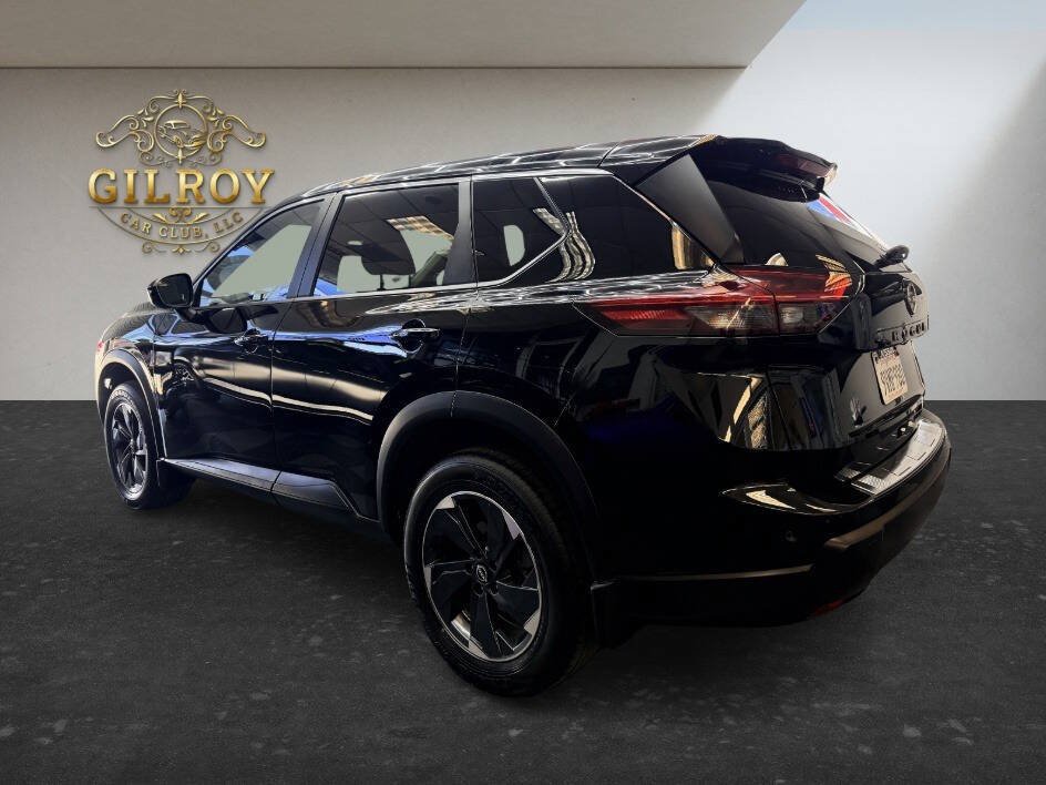 Used 2025 Nissan Rogue SV FWD image 15