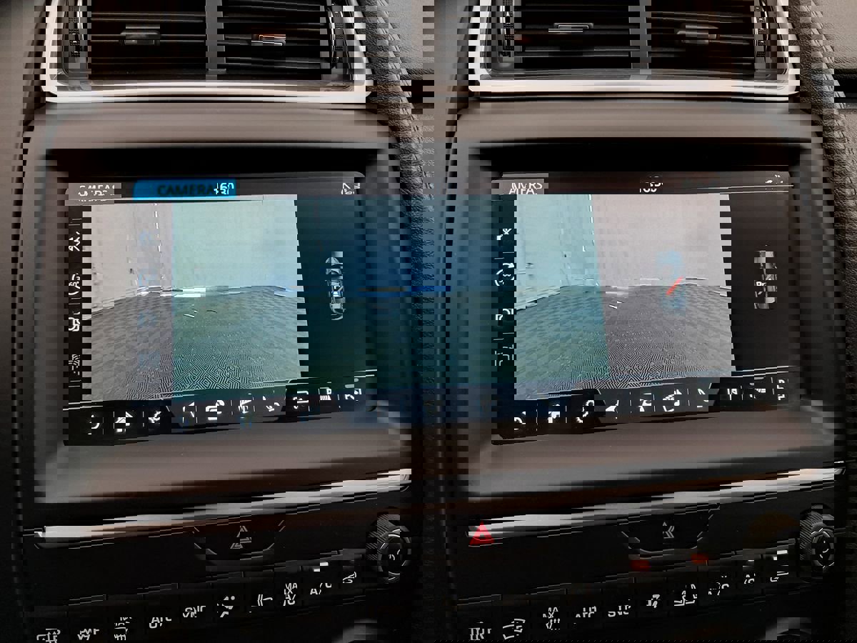 Used 2020 Jaguar E-PACE SE AWD/4WD image 22