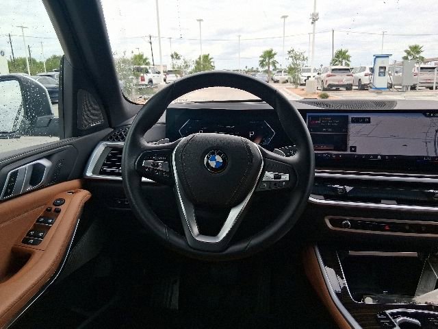 Used 2025 BMW X5 sDrive40i w/ Premium Package RWD image 9