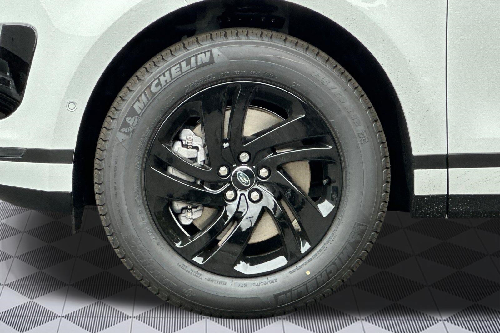 New 2026 Land Rover Range Rover Evoque S AWD/4WD image 13