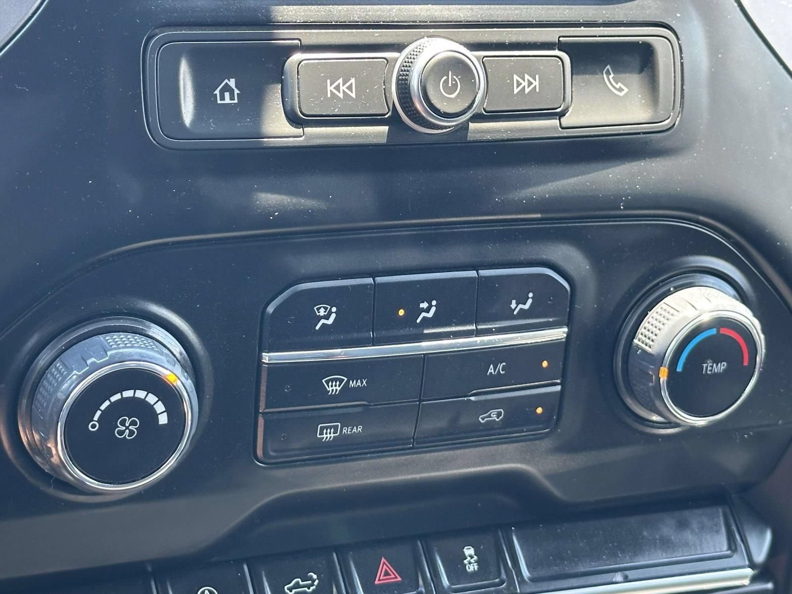 Certified 2022 Chevrolet Silverado 1500 Custom w/ LPO, Dark Essentials Package AWD/4WD image 11