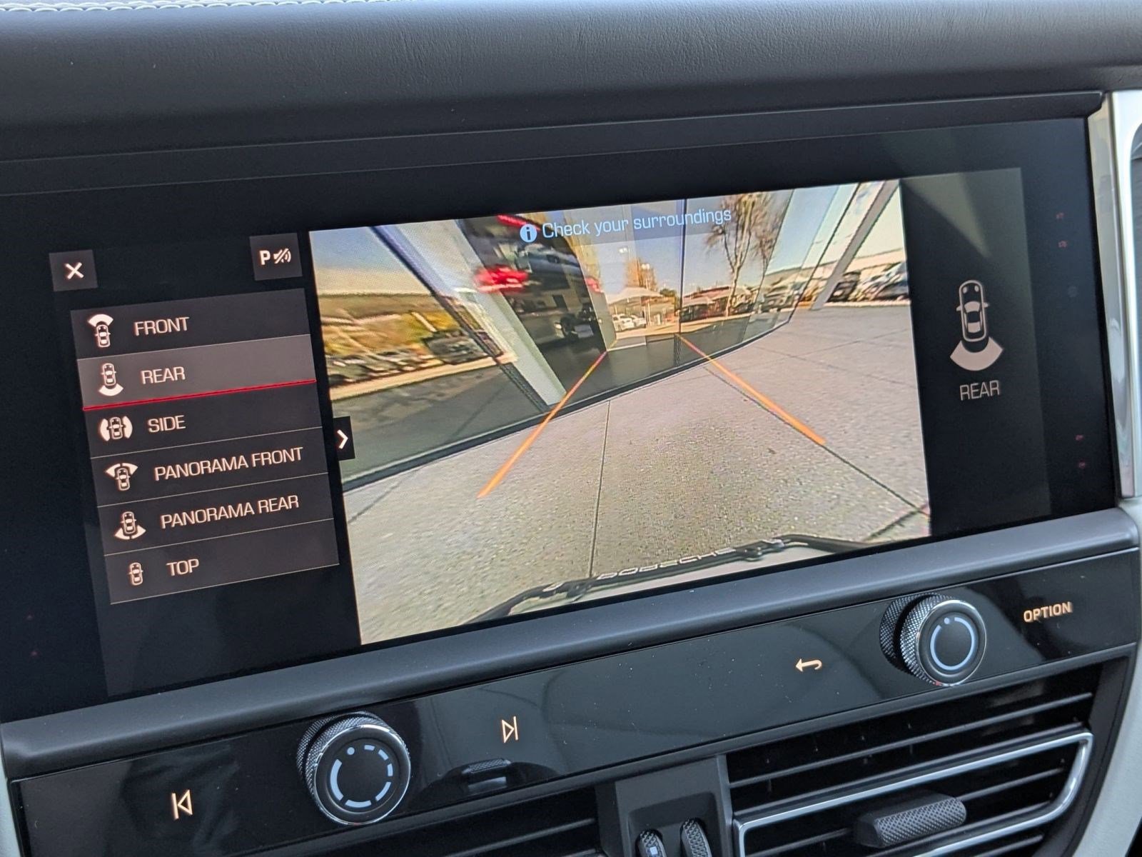 New 2026 Porsche Macan GTS image 19