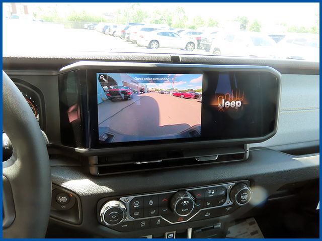 New 2026 Jeep Gladiator Sport AWD/4WD image 19