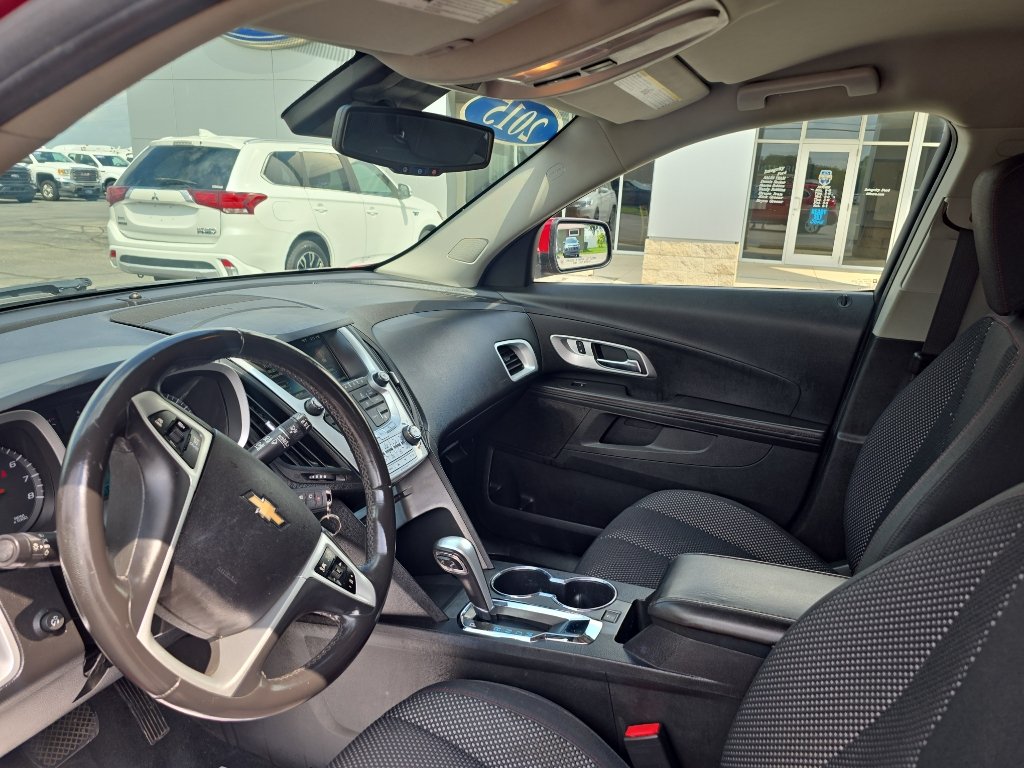 Used 2015 Chevrolet Equinox LT w/ Driver Convenience Package AWD/4WD image 15