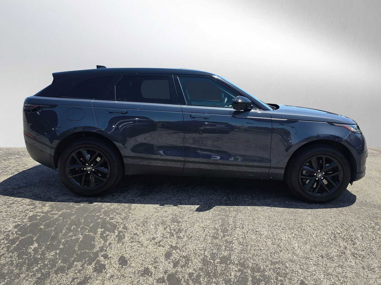 Used 2026 Land Rover Range Rover Velar S AWD/4WD image 6