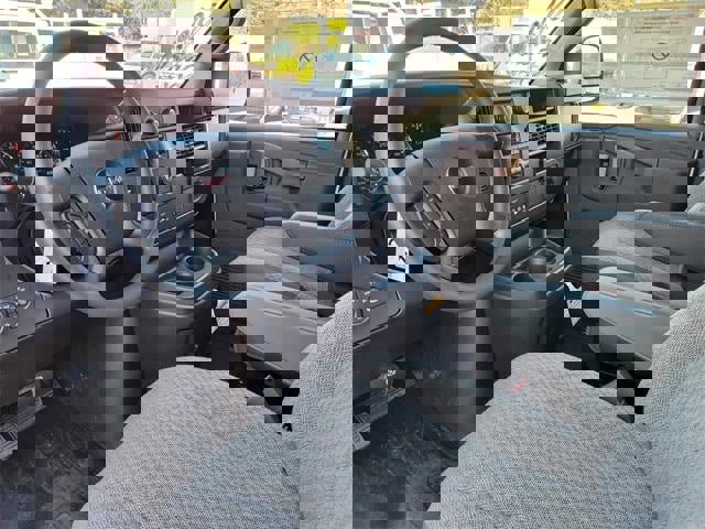 New 2025 GMC Savana 2500 Base w/ Driver Convenience Package image 17