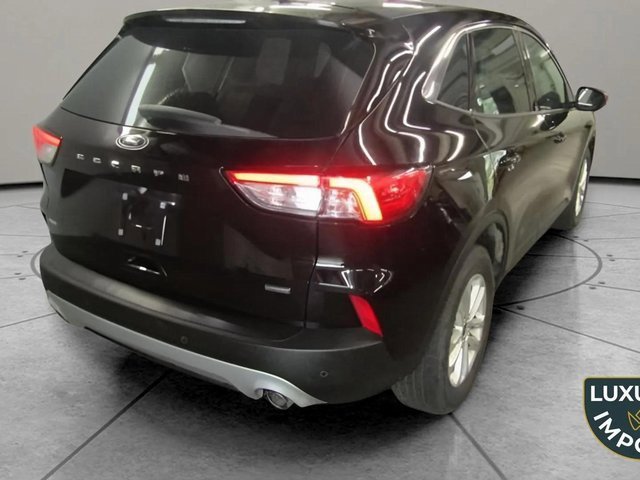 Used 2021 Ford Escape SE image 5