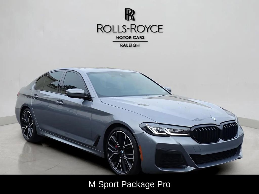 Used 2023 BMW 530i w/ M Sport Package image 3