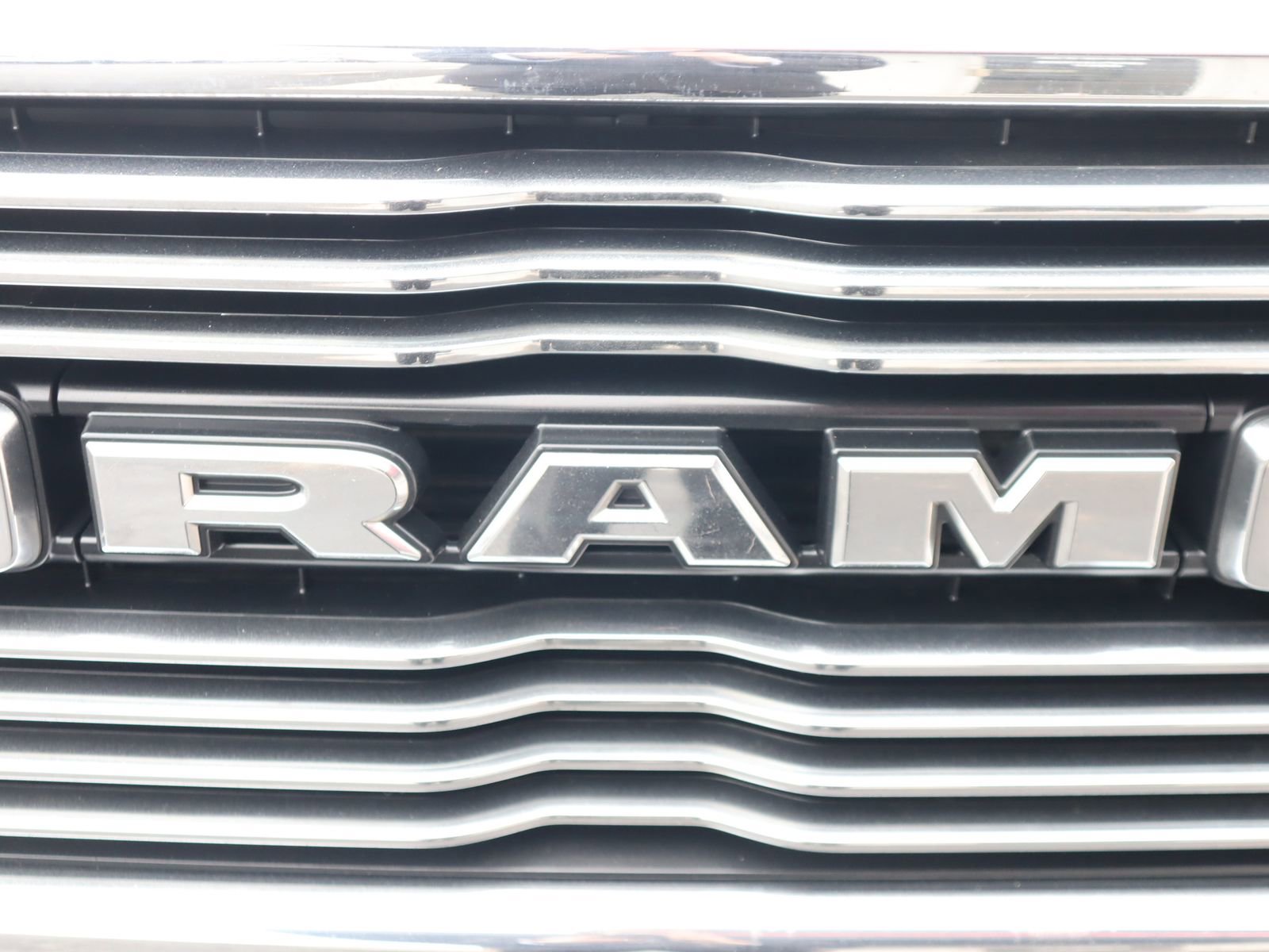 Used 2021 RAM 3500 Laramie image 13