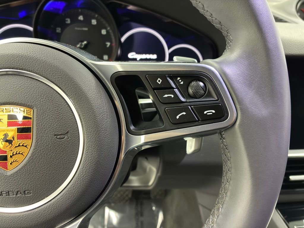 Used 2022 Porsche Cayenne Platinum Edition AWD/4WD image 25