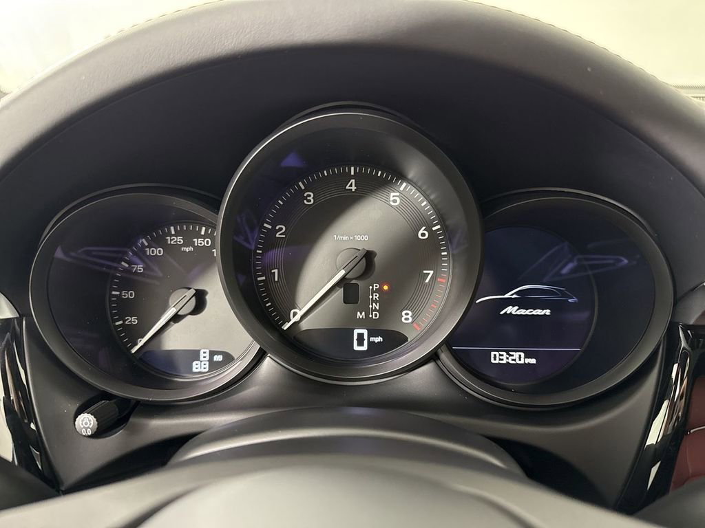 New 2026 Porsche Macan AWD/4WD image 37
