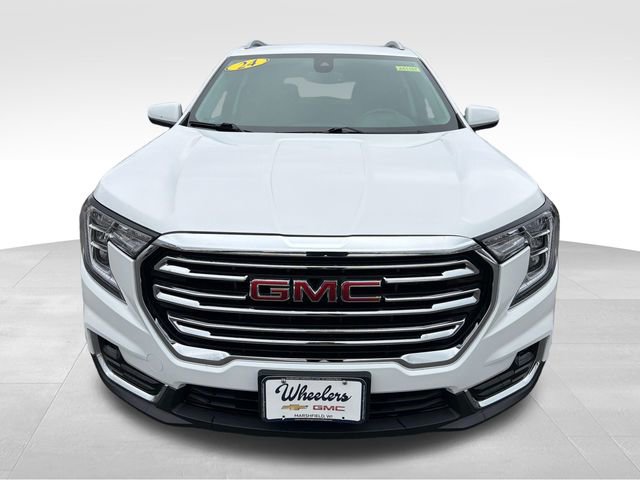 Used 2024 GMC Terrain SLT w/ LPO, Floor Liner Package image 10