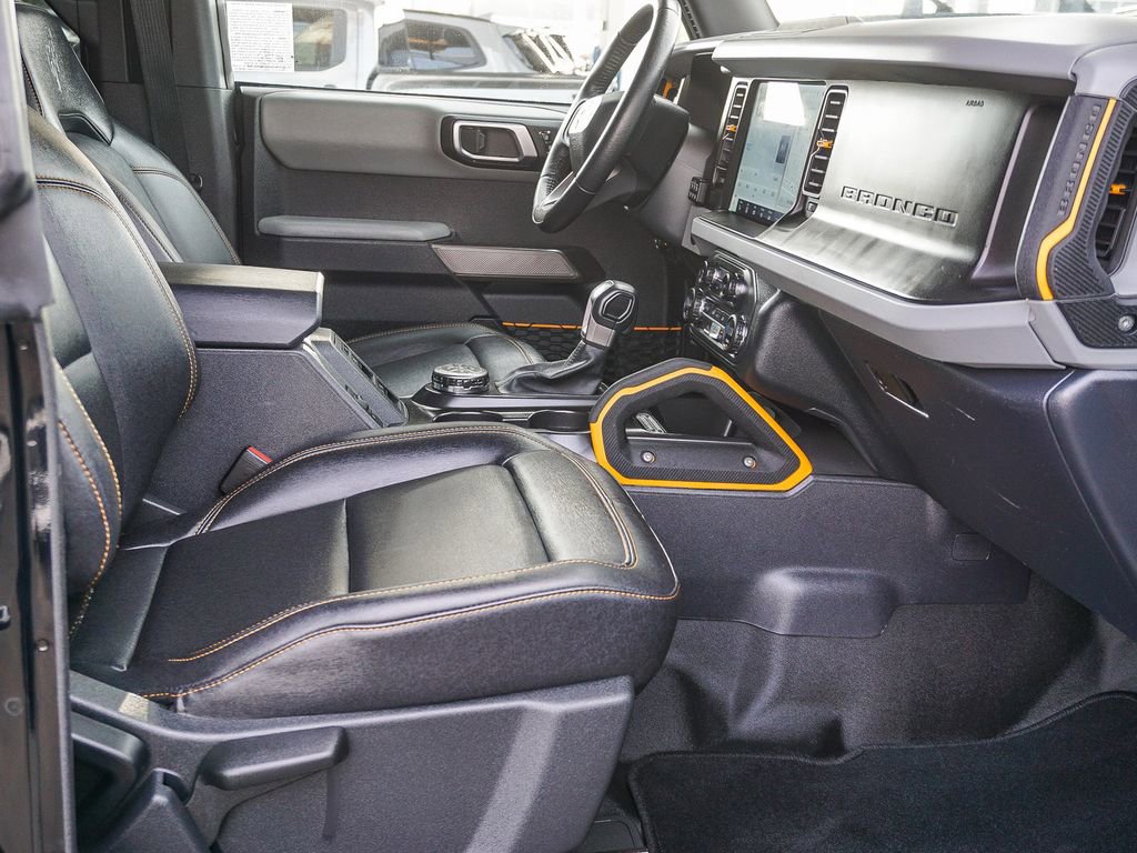Used 2023 Ford Bronco Badlands image 13
