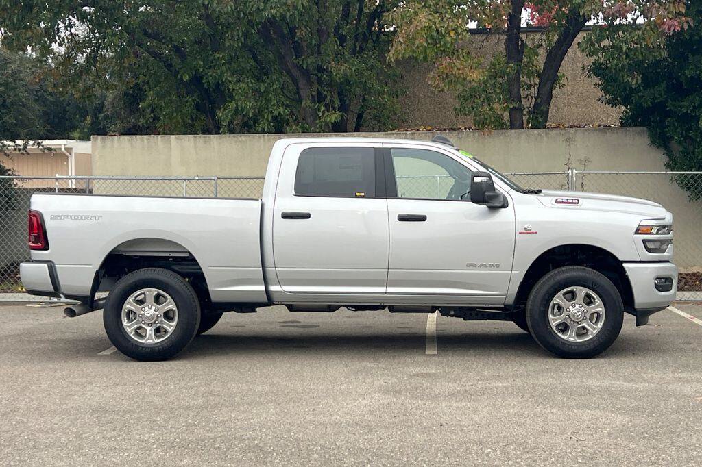 New 2026 RAM 2500 Big Horn AWD/4WD image 3