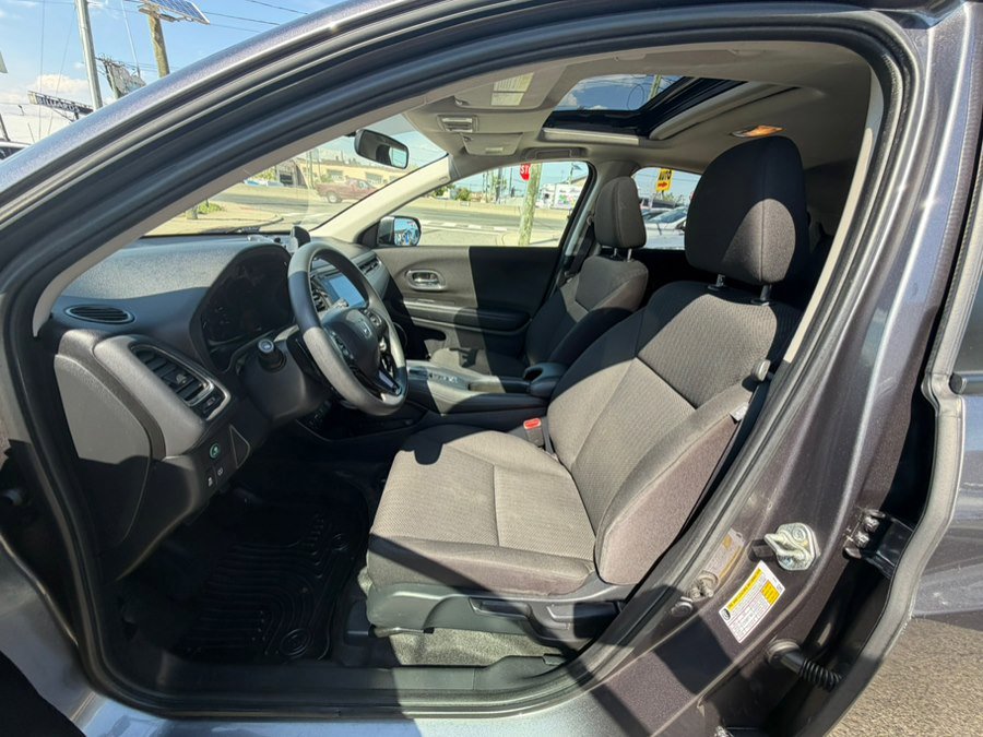 Used 2018 Honda HR-V EX image 8