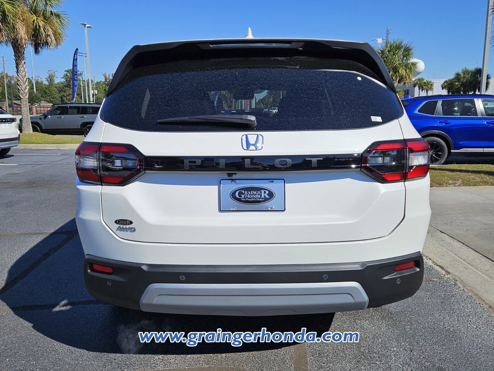 New 2025 Honda Pilot EX-L image 4