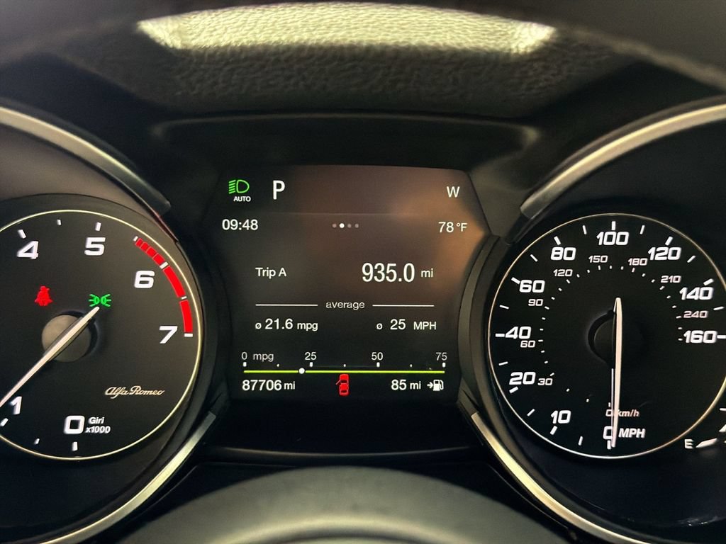 Used 2018 Alfa Romeo Stelvio Ti Sport AWD/4WD image 17