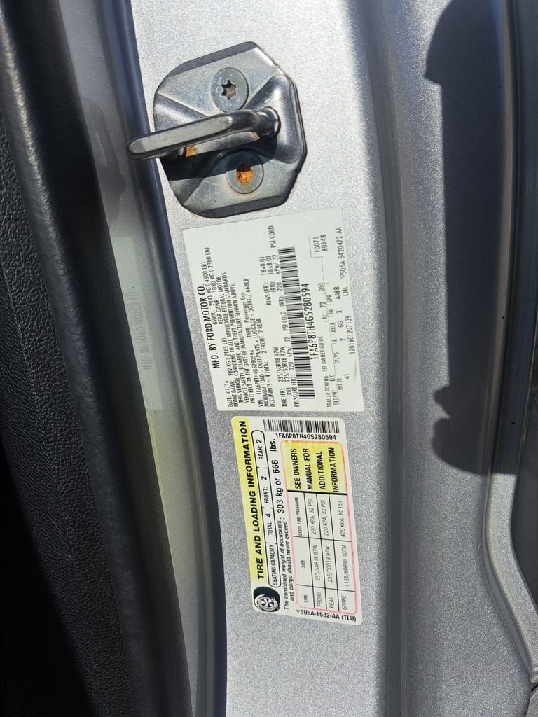 Used 2016 Ford Mustang Premium image 25