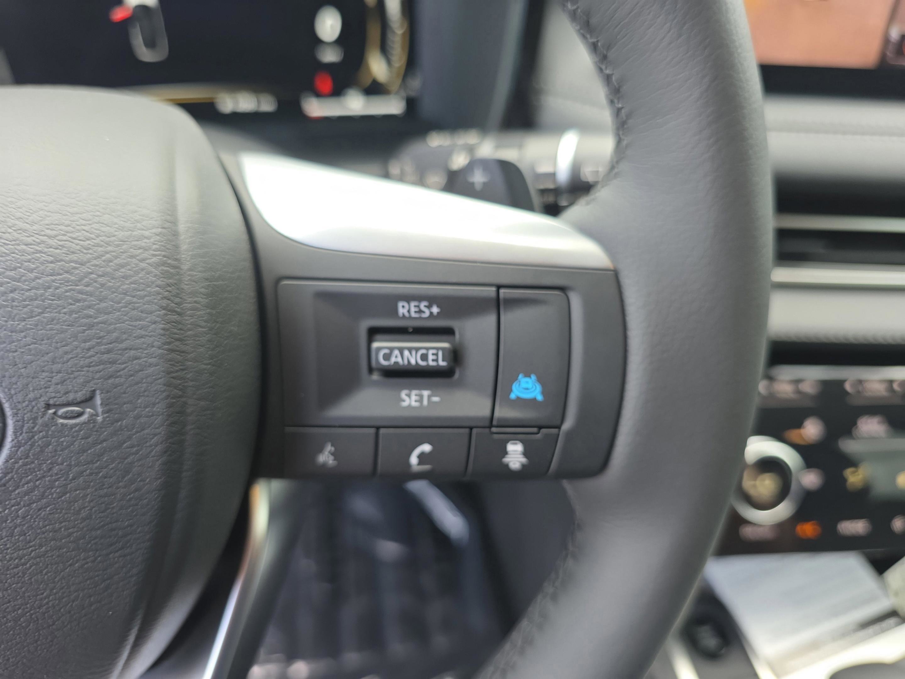 Certified 2026 INFINITI QX60 Luxe w/ Cargo Package AWD/4WD image 31