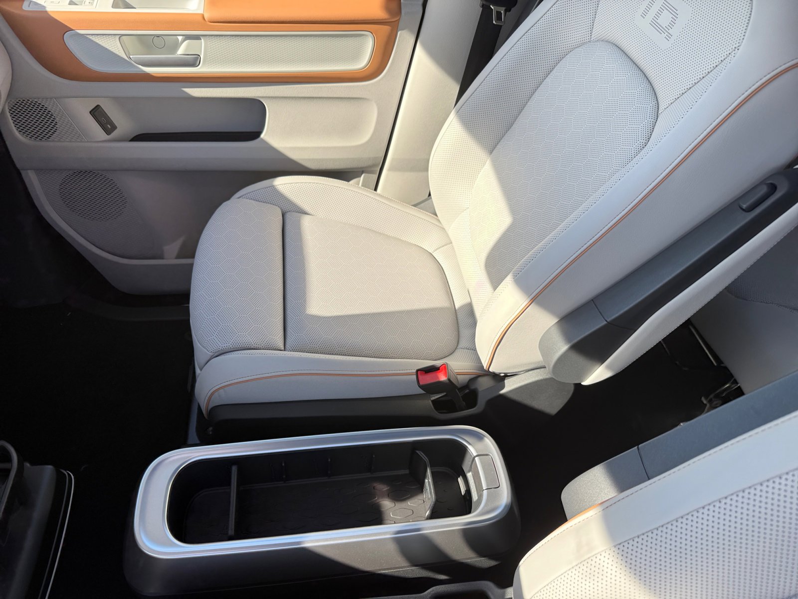 New 2025 Volkswagen ID. Buzz Pro S Plus image 14
