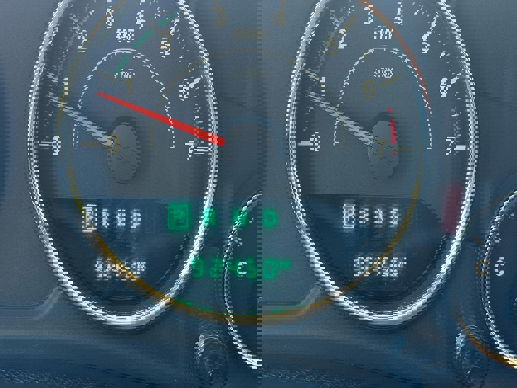 Used 2016 Jeep Wrangler Unlimited Rubicon w/ Connectivity Group image 12