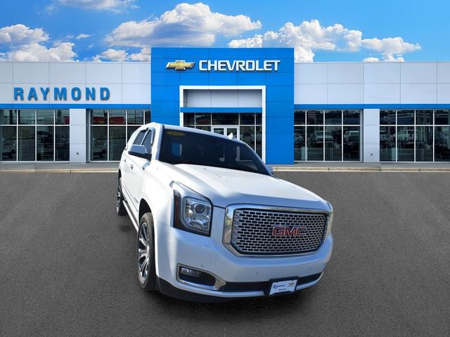 Used 2017 GMC Yukon Denali w/ Open Road Package AWD/4WD image 9