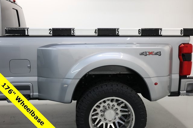 Used 2024 Ford F450 Platinum image 33