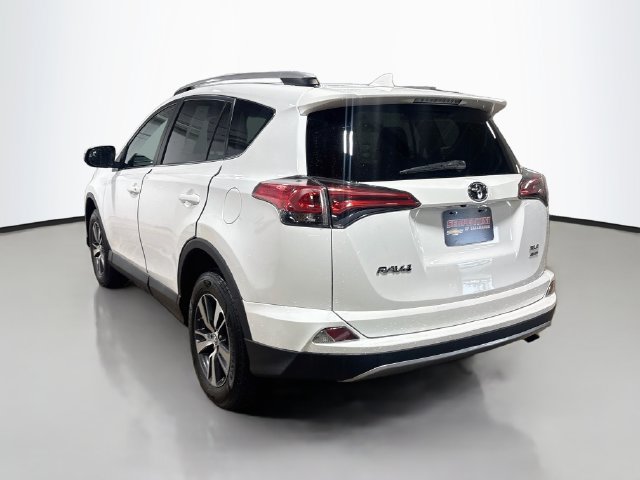 Used 2017 Toyota RAV4 XLE w/ Carpet Mat Package AWD/4WD image 9